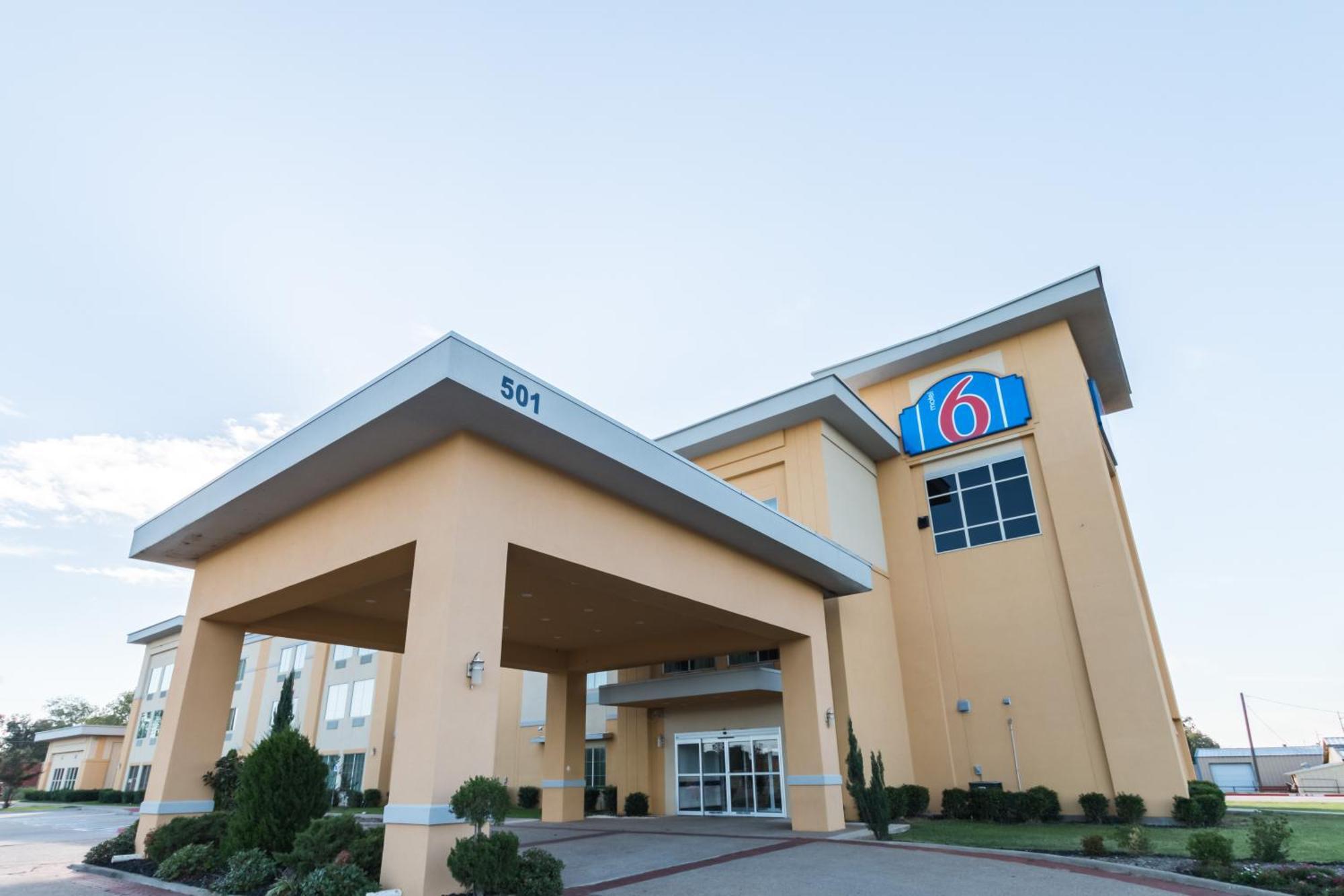 Motel 6-Joshua, Tx Екстер'єр фото