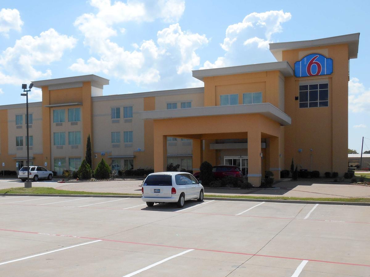 Motel 6-Joshua, Tx Екстер'єр фото